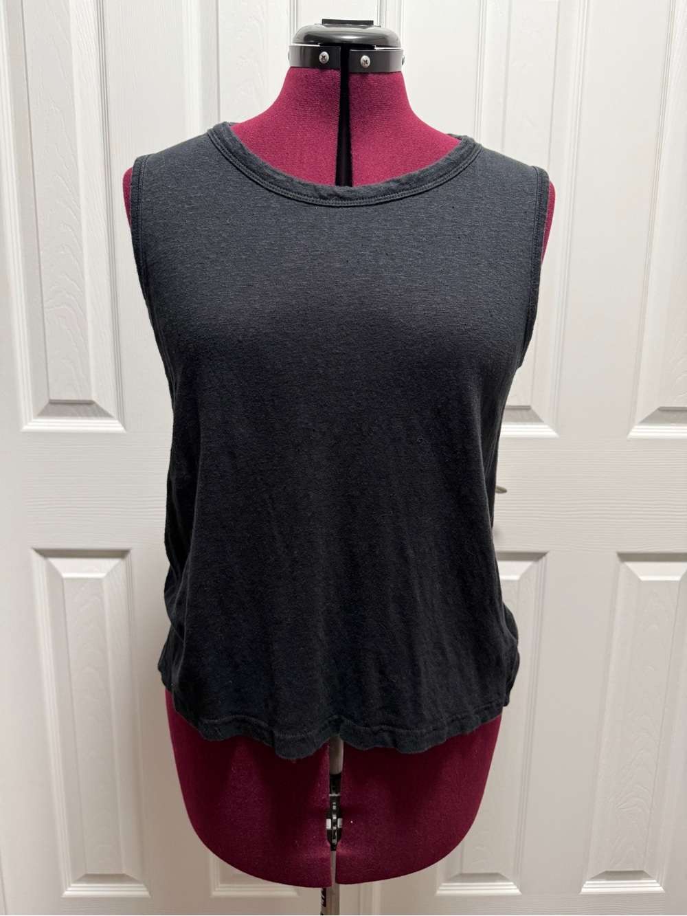 Banana Republic Black Linen Sleeveless Muscle Tee